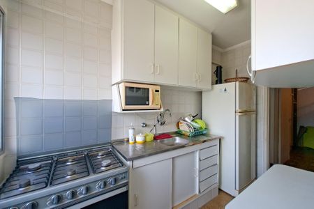 Apartamento para alugar com 68m², 2 quartos e 2 vagas Apartamento para alugar com 68m², 2 quartos e 2 vagasCozinha