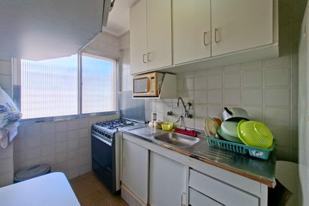 Apartamento para alugar com 68m², 2 quartos e 2 vagas Apartamento para alugar com 68m², 2 quartos e 2 vagasCozinha