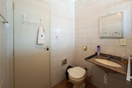 Apartamento para alugar com 68m², 2 quartos e 2 vagas Apartamento para alugar com 68m², 2 quartos e 2 vagasBanheiro