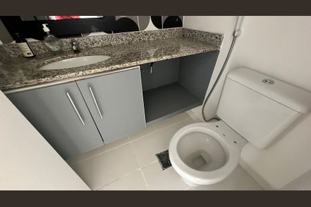 Apartamento à venda com 85m², 2 quartos e 1 vagaBanheiro Social