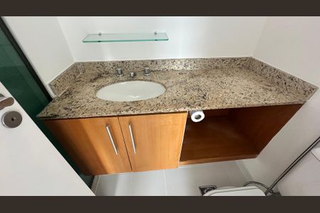 Apartamento à venda com 85m², 2 quartos e 1 vagaBanheiro quarto 2