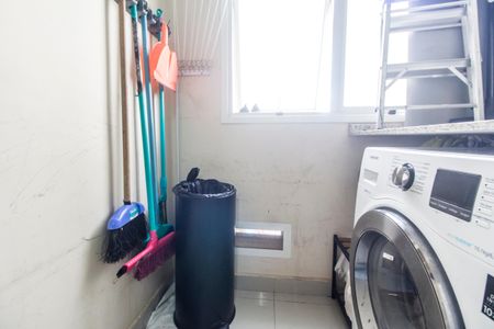 Apartamento à venda com 87m², 2 quartos e 1 vagaÁrea de Serviço