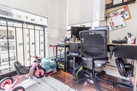 Varanda de apartamento à venda com 2 quartos, 87m² em Jardim Tupanci, Barueri