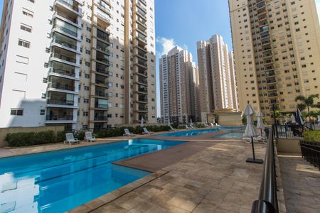 Apartamento à venda com 87m², 2 quartos e 1 vagaPiscina