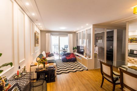 Sala  de apartamento à venda com 2 quartos, 87m² em Jardim Tupanci, Barueri