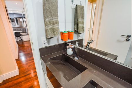 Apartamento à venda com 59m², 2 quartos e 1 vagaBanheiro Social