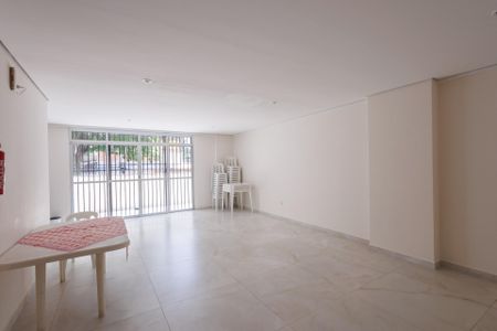 Apartamento para alugar com 56m², 2 quartos e 1 vaga Apartamento para alugar com 56m², 2 quartos e 1 vagaÁrea comum - Salão de festas
