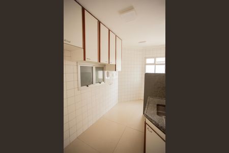 Apartamento para alugar com 63m², 2 quartos e 1 vaga Apartamento para alugar com 63m², 2 quartos e 1 vagaCOZINHA