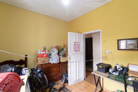 Casa à venda com 180m², 3 quartos e 4 vagas Casa à venda com 180m², 3 quartos e 4 vagasQuarto 2