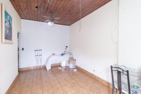 Casa à venda com 180m², 3 quartos e 4 vagas Casa à venda com 180m², 3 quartos e 4 vagasSala