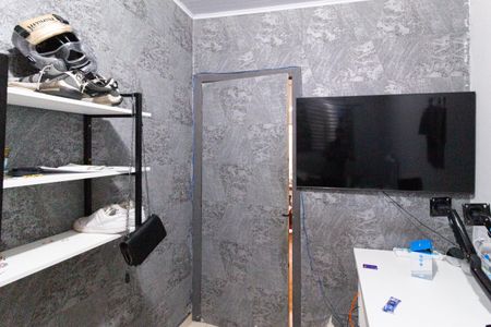 Casa à venda com 180m², 3 quartos e 4 vagas Casa à venda com 180m², 3 quartos e 4 vagasQuarto 3