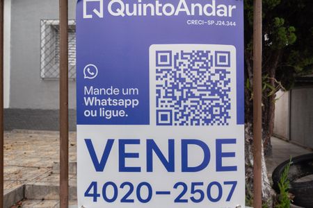 Casa à venda com 180m², 3 quartos e 4 vagas Casa à venda com 180m², 3 quartos e 4 vagasPlaca