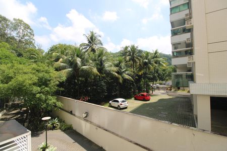 Apartamento à venda com 94m², 3 quartos e 2 vagasÁrea de serviço - Vista