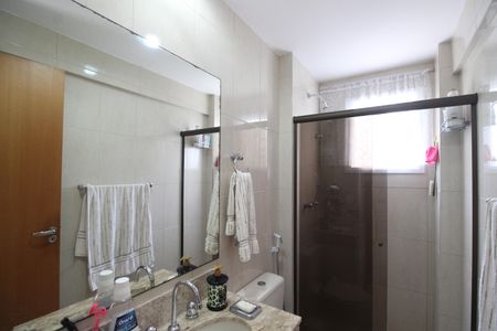 Apartamento à venda com 94m², 3 quartos e 2 vagasBanheiro da suíte