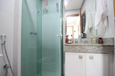 Apartamento à venda com 94m², 3 quartos e 2 vagasBanheiro social