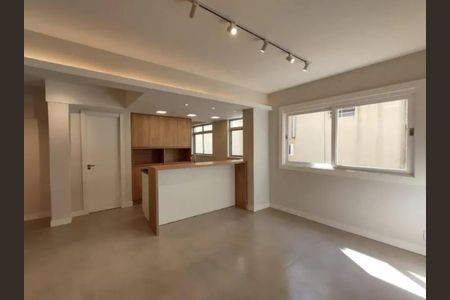 Sala  de apartamento para alugar com 2 quartos, 67m² em Petrópolis, Porto Alegre