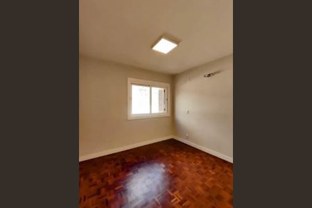 Quarto 1 de apartamento para alugar com 2 quartos, 67m² em Petrópolis, Porto Alegre