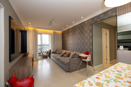 Sala de apartamento à venda com 3 quartos, 94m² em Jardim Tupanci, Barueri