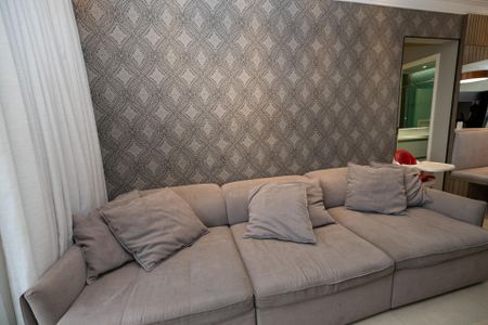 Sala de apartamento à venda com 3 quartos, 94m² em Jardim Tupanci, Barueri