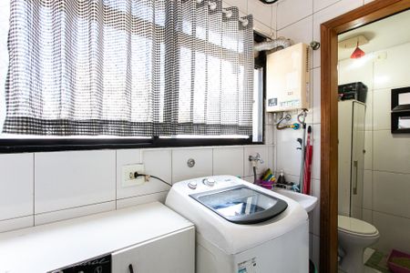 Apartamento à venda com 67m², 3 quartos e 2 vagas Apartamento à venda com 67m², 3 quartos e 2 vagasÁrea de Serviço