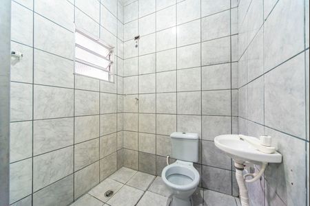 Banheiro  de casa para alugar com 1 quarto, 80m² em Cata Preta, Santo André