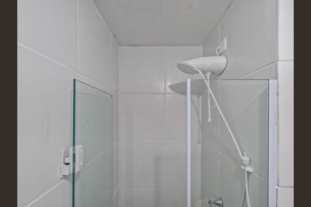 Banheiro de apartamento para alugar com 2 quartos, 34m² em Jardim Pereira Leite, São Paulo