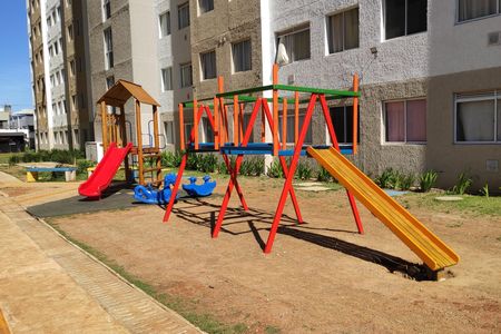 Apartamento para alugar com 34m², 2 quartos e sem vagaÁrea comum - Playground