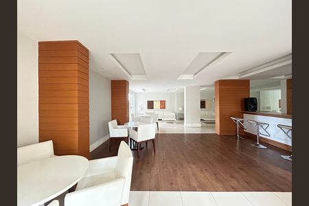 Apartamento para alugar com 81m², 3 quartos e 1 vagaÁrea comum - Salão de festas