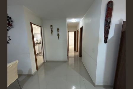 Apartamento para alugar com 81m², 3 quartos e 1 vagaCorredor