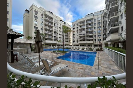 Apartamento para alugar com 81m², 3 quartos e 1 vagaÁrea comum - Piscina