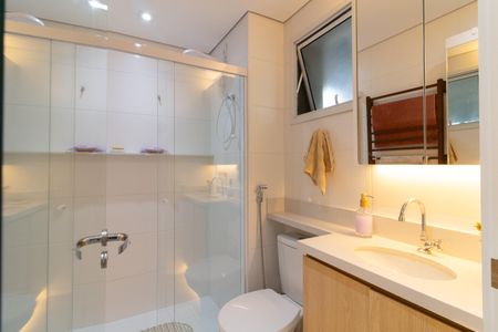 Banheiro de apartamento para alugar com 1 quarto, 26m² em Butantã, São Paulo