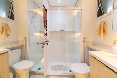 Banheiro de apartamento para alugar com 1 quarto, 26m² em Butantã, São Paulo