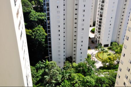 Apartamento para alugar com 72m², 3 quartos e 1 vaga Apartamento para alugar com 72m², 3 quartos e 1 vagaDetalhe - Vista da Área de Serviço