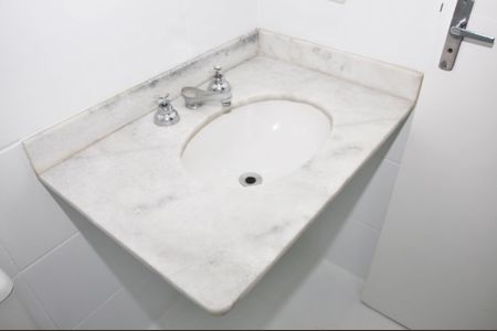 Apartamento para alugar com 72m², 3 quartos e 1 vaga Apartamento para alugar com 72m², 3 quartos e 1 vagaDetalhe - Banheiro Social