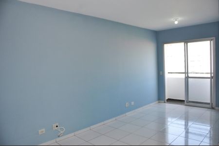 Apartamento para alugar com 72m², 3 quartos e 1 vaga Apartamento para alugar com 72m², 3 quartos e 1 vagaDetalhe - Sala e Sala de Jantar