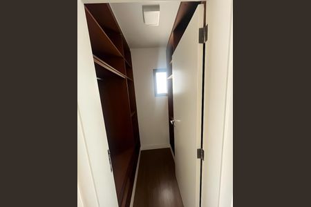 Apartamento para alugar com 250m², 4 quartos e 2 vagas