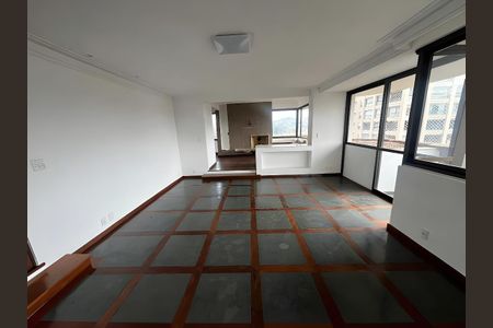 Apartamento para alugar com 250m², 4 quartos e 2 vagas