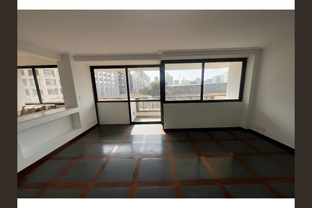 Apartamento para alugar com 250m², 4 quartos e 2 vagas