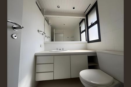 Apartamento para alugar com 250m², 4 quartos e 2 vagas