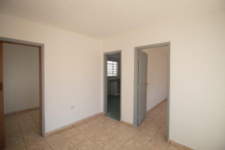 Casa para alugar com 55m², 2 quartos e sem vaga Casa para alugar com 55m², 2 quartos e sem vagaSala