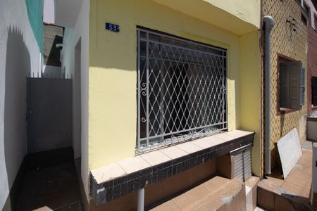Casa para alugar com 55m², 2 quartos e sem vaga Casa para alugar com 55m², 2 quartos e sem vagaFachada