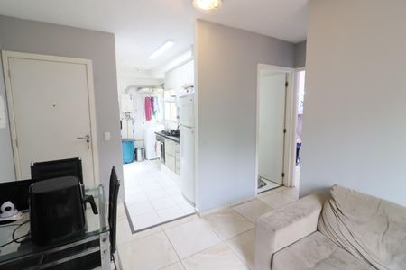 Sala de apartamento à venda com 2 quartos, 40m² em São Pedro, Osasco
