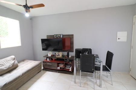 Sala de apartamento à venda com 2 quartos, 40m² em São Pedro, Osasco
