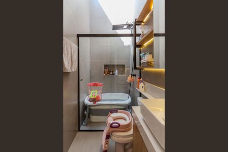 Casa à venda com 110m², 3 quartos e 1 vaga Casa à venda com 110m², 3 quartos e 1 vagaBanheiro Social