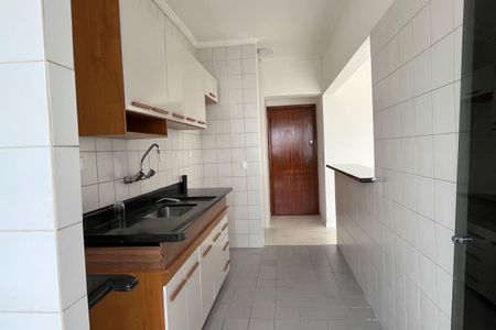 Apartamento para alugar com 104m², 2 quartos e 1 vaga Apartamento para alugar com 104m², 2 quartos e 1 vagaCozinha e Área de Serviço