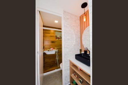 Apartamento à venda com 61m², 2 quartos e 1 vagaBanheiro Social