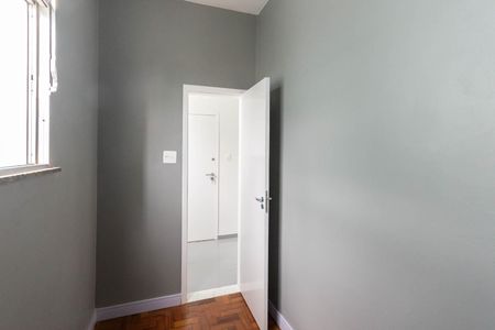 Apartamento para alugar com 82m², 2 quartos e sem vagaQuarto de Serviço