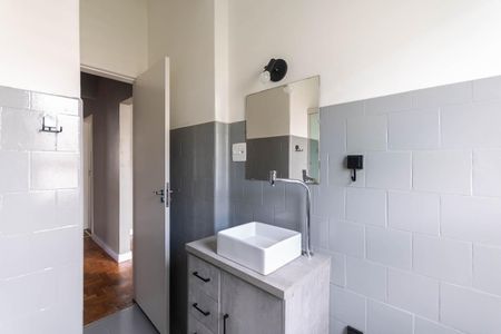 Apartamento para alugar com 82m², 2 quartos e sem vagaBanheiro