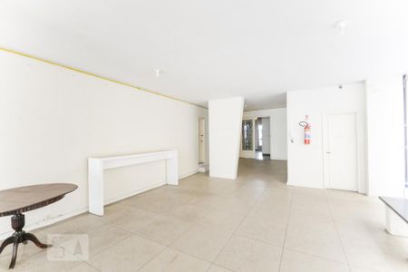 Apartamento para alugar com 82m², 2 quartos e sem vaga