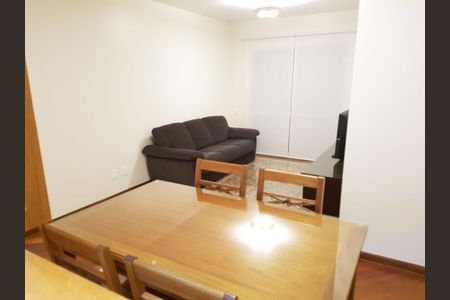 Apartamento para alugar com 2 quartos, 71m² em Cerqueira César, São Paulo